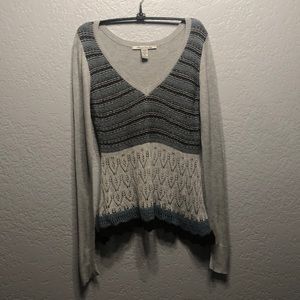 Long sleeve top with crochet on the bottom